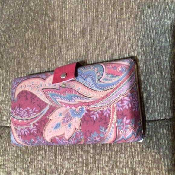 Unbranded Travel jewelry case snap closure lovely red 16 separate sections Used - Picture 4 of 12